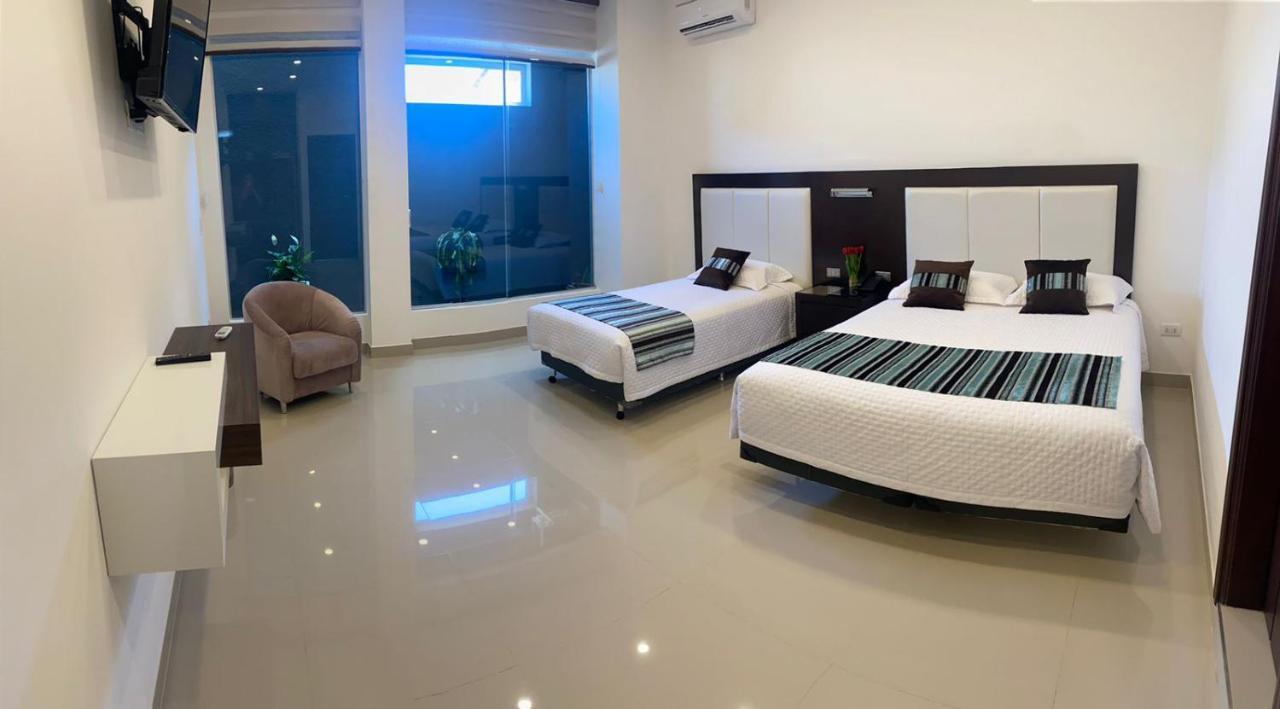Hotel Innova ตาริฮา ภายนอก รูปภาพ